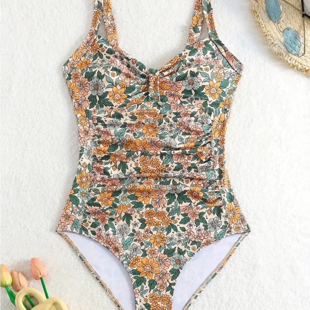 2/$20 🔥
 Floral One-Piece Swimsuit
